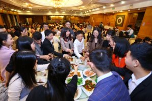 天資教育集團“十年筑_慶典設備租賃夢,創新前行”2019年會慶典回顧